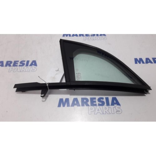 Citroen - DS3 - Quarter light, front left