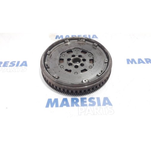 Renault - Scenic - Flywheel