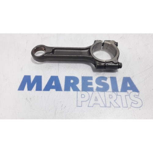 Renault - Scenic - Connecting rod