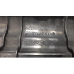 Renault - Scenic - Rocker cover