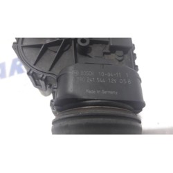 Dacia - Duster - Front wiper motor