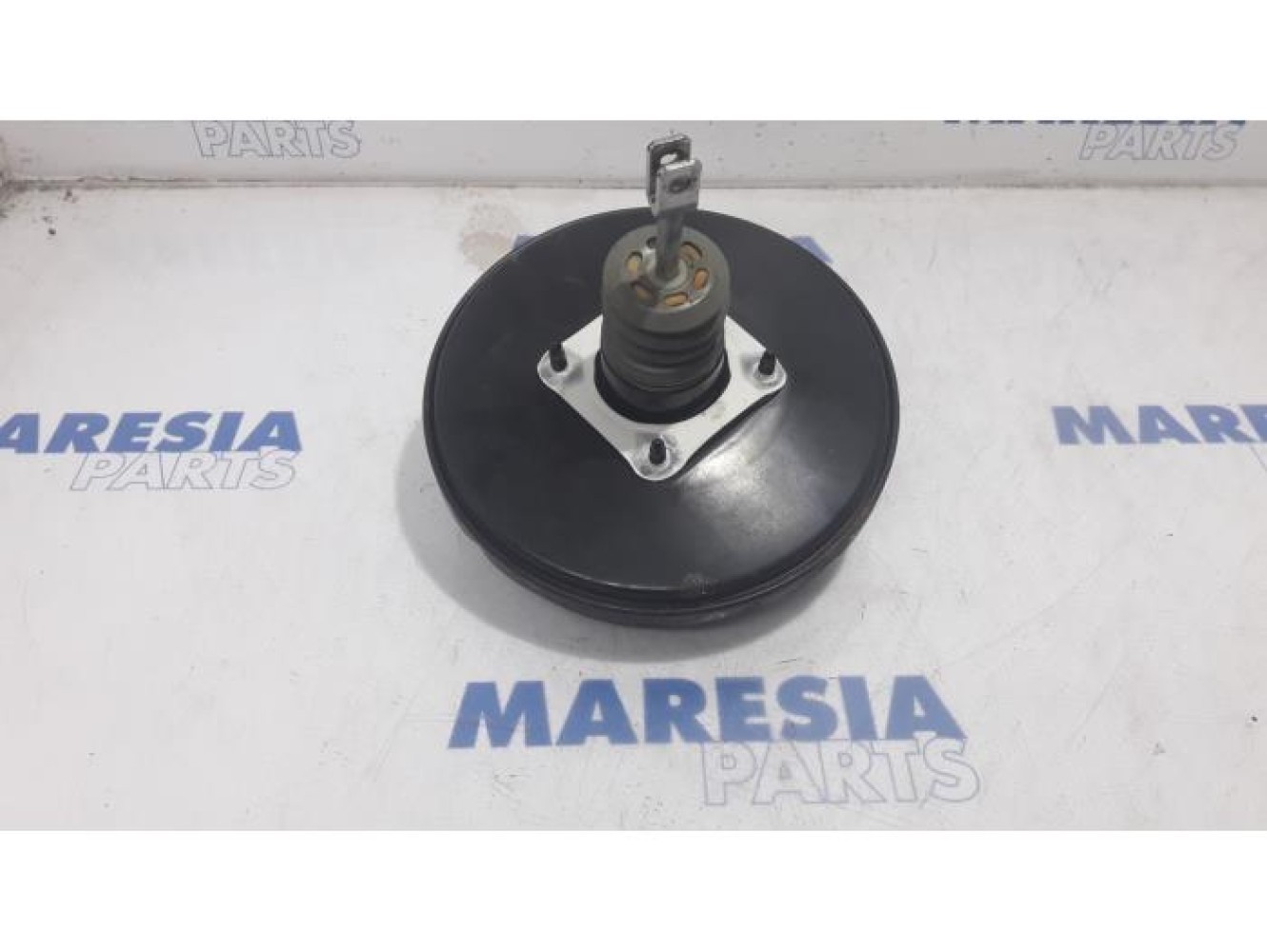 Dacia - Duster - Brake servo