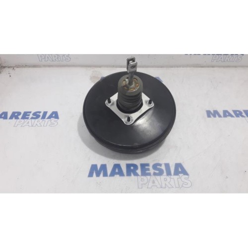 Dacia - Duster - Brake servo
