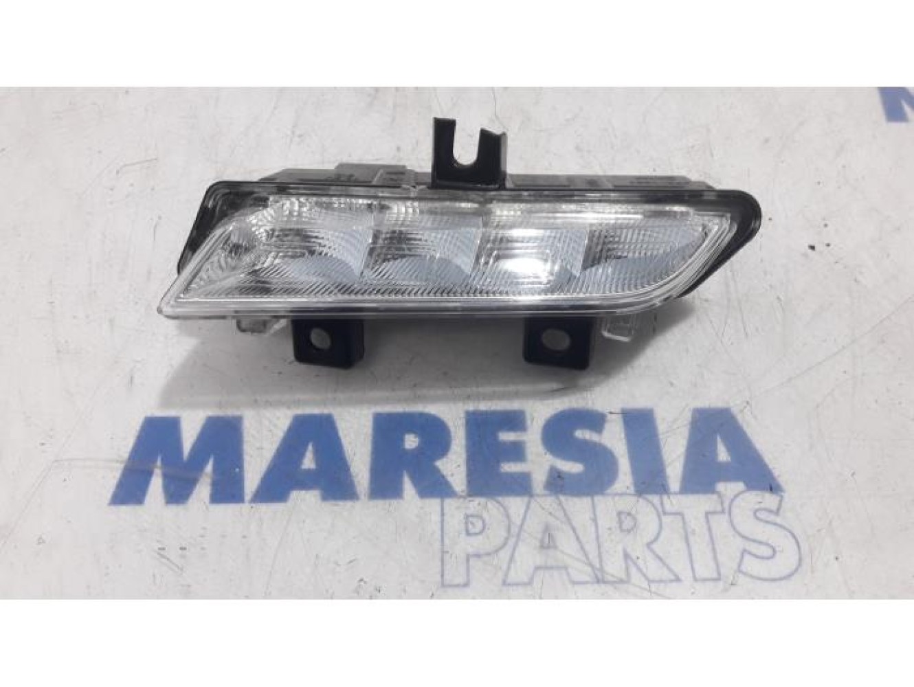 Renault - Clio - Daytime running light, left