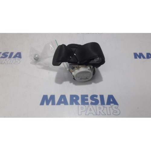 Fiat - 500 - Sicherheitsgurt links hinten