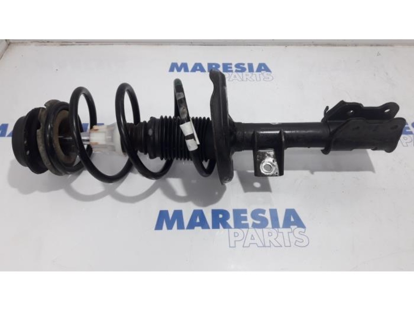 Fiat - 500 - Front shock absorber rod, right