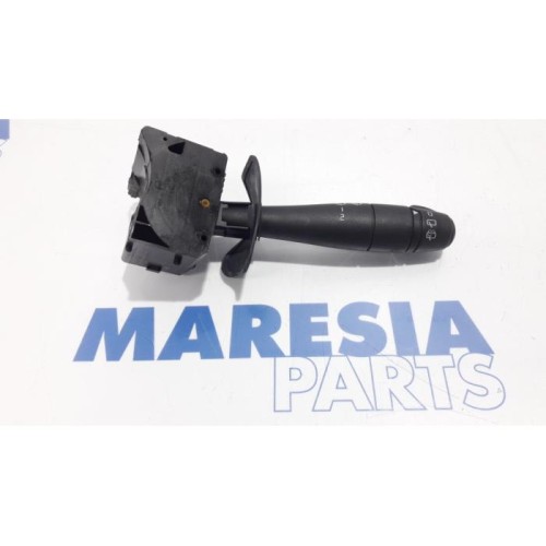 Dacia - Duster - Steering column stalk