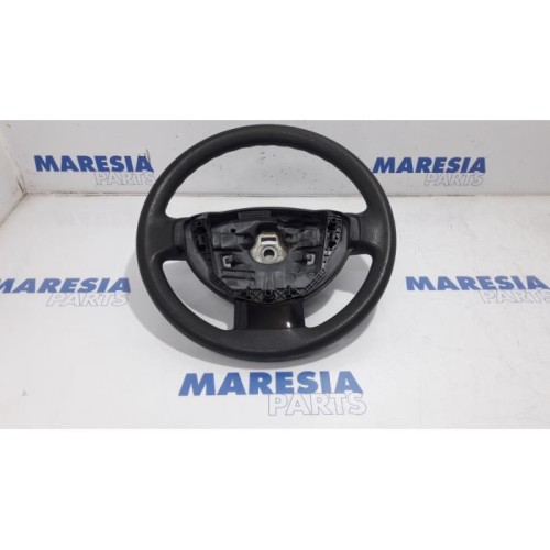 Dacia - Duster - Steering wheel