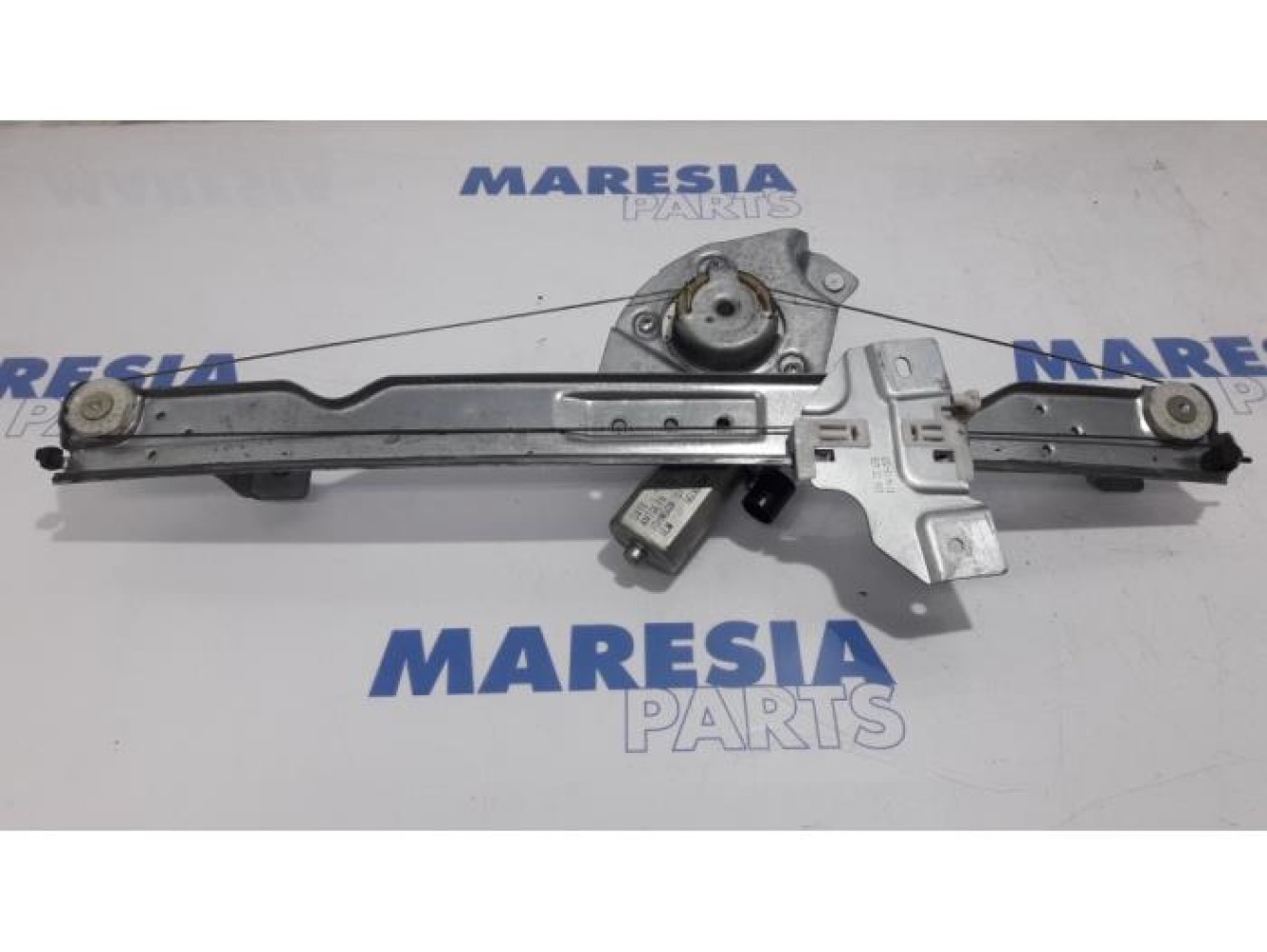 Dacia - Duster - Window mechanism 4-door, front right