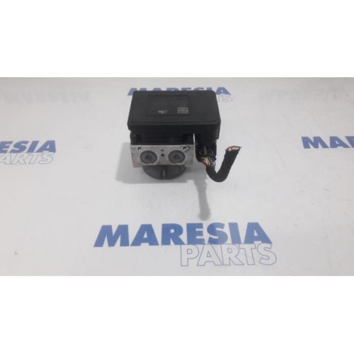 Citroen - DS3 - ABS pump