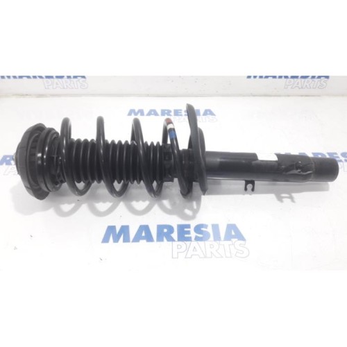 Citroen - DS3 - Front shock absorber rod, right