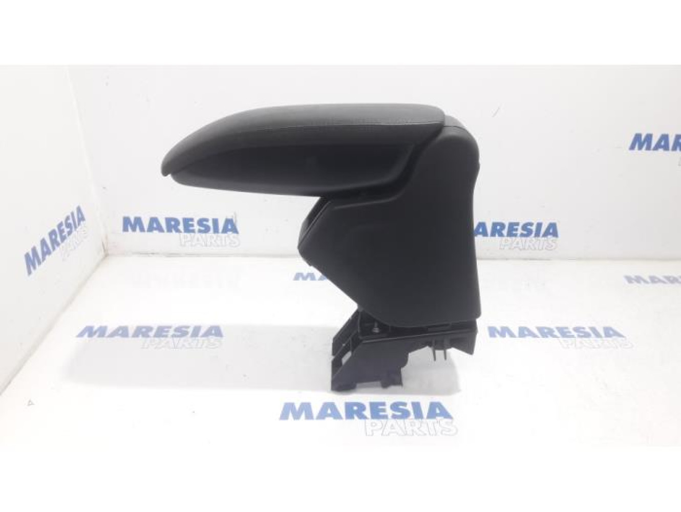 Citroen - DS3 - Armrest