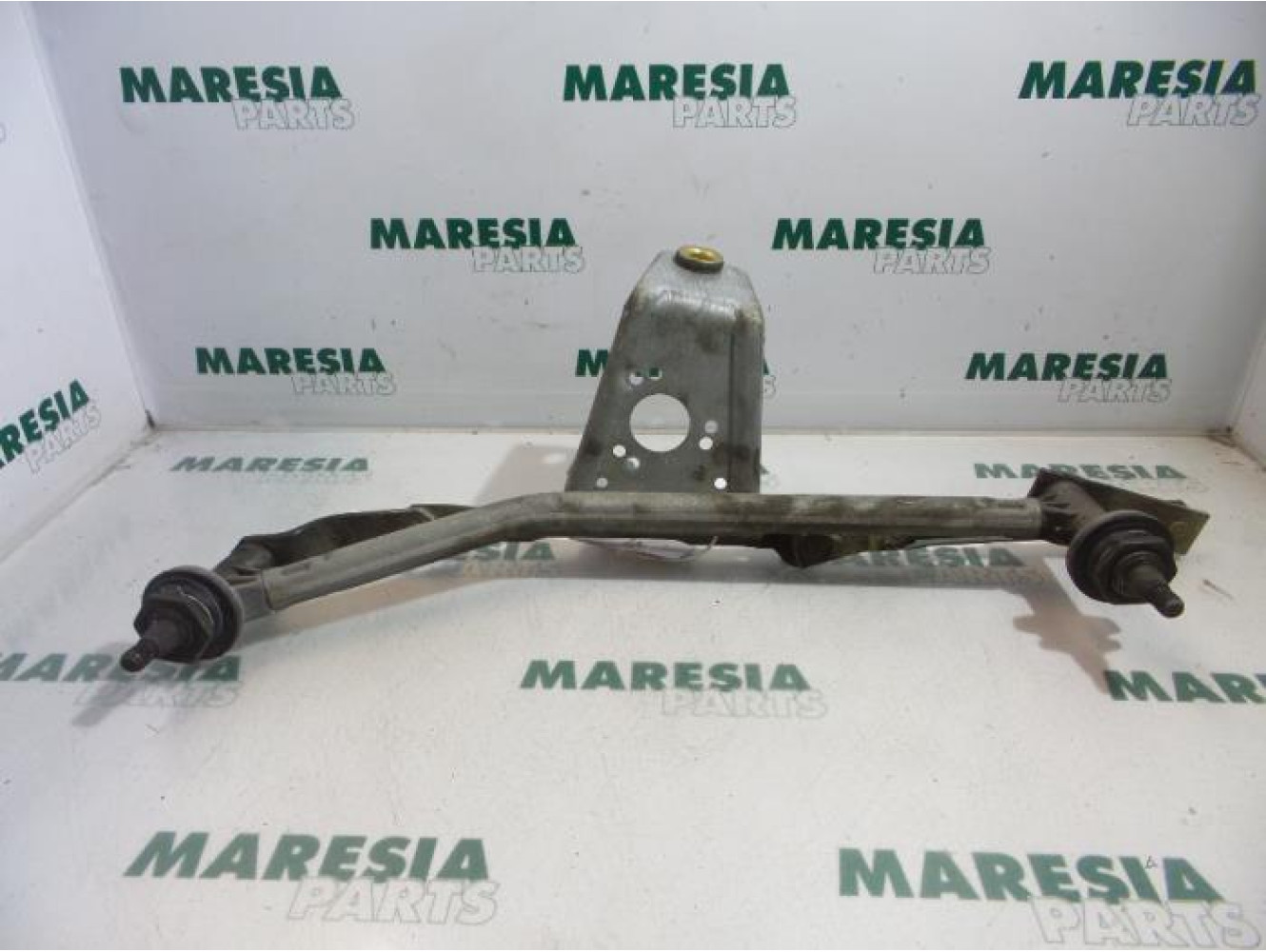 Peugeot - 206 - Wiper mechanism
