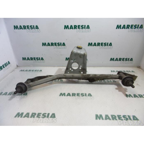 Peugeot - 206 - Wiper mechanism