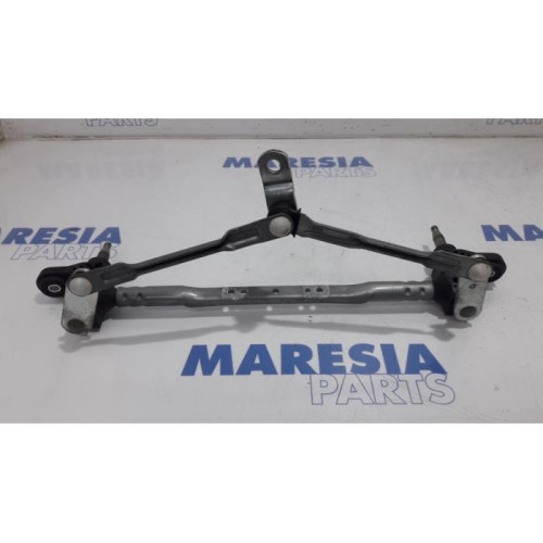 Fiat - 500 - Wiper mechanism