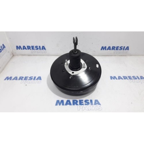 Renault - Trafic - Brake servo