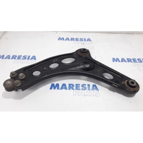 Renault - Trafic - Front lower wishbone, right