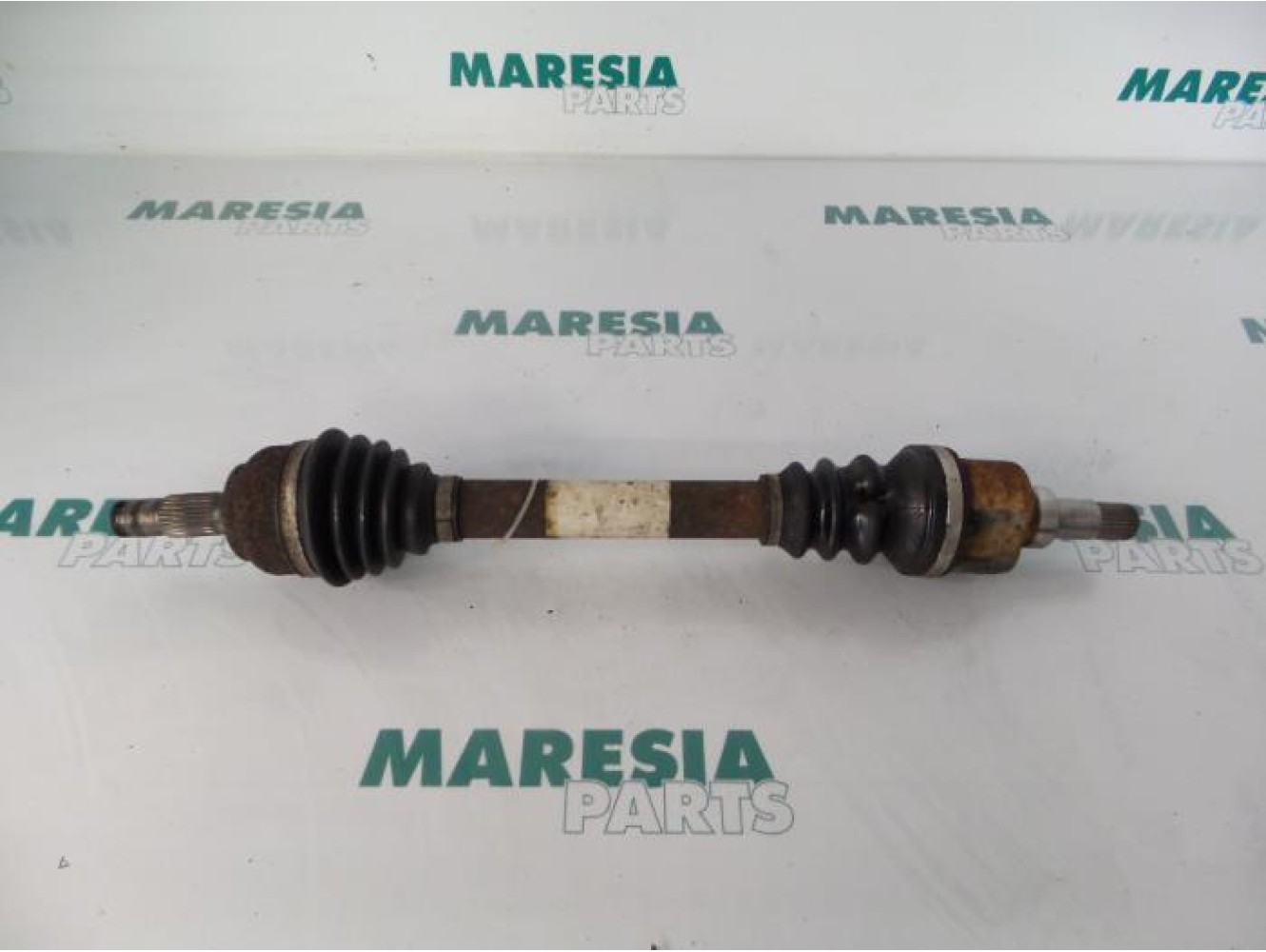 Peugeot - 206 - Aandrijfas links-voor