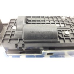 Citroen - DS3 - Tailgate lock mechanism