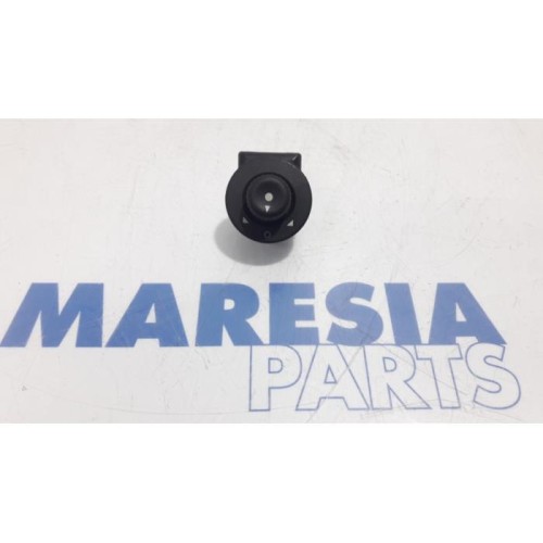 Peugeot - Partner - Mirror switch