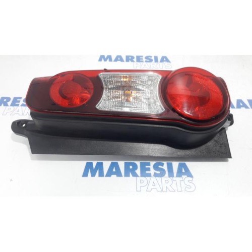 Peugeot - Partner - Taillight, right