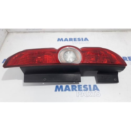 Fiat - Doblo - Taillight, right