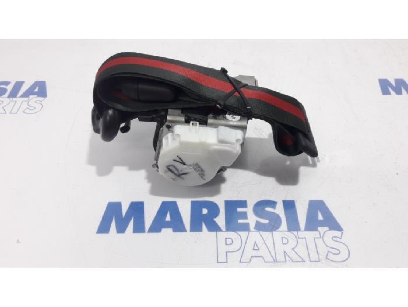 Fiat - 500 - Front seatbelt, right