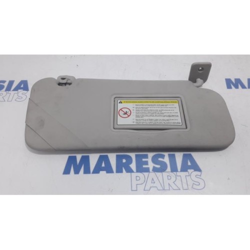 Citroen - C3 Picasso - Sun visor