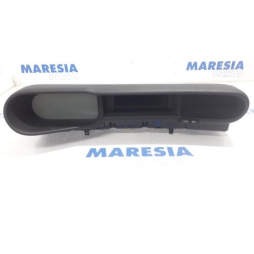 Citroen - C3 Picasso - Instrument panel