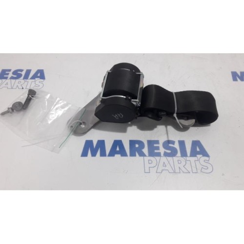 Citroen - C3 Picasso - Rear seatbelt, right
