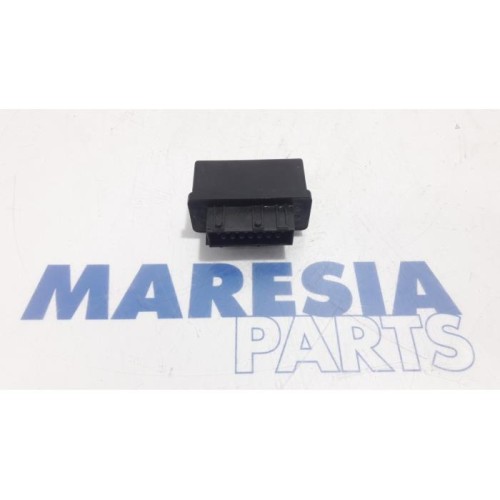Citroen - C3 Picasso - Glow plug relay