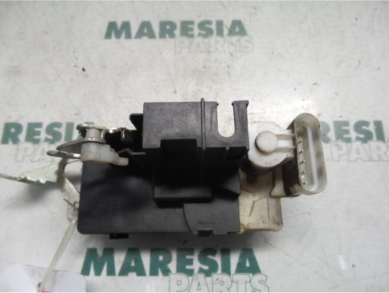 Fiat - Ducato - Door lock mechanism 2-door, right