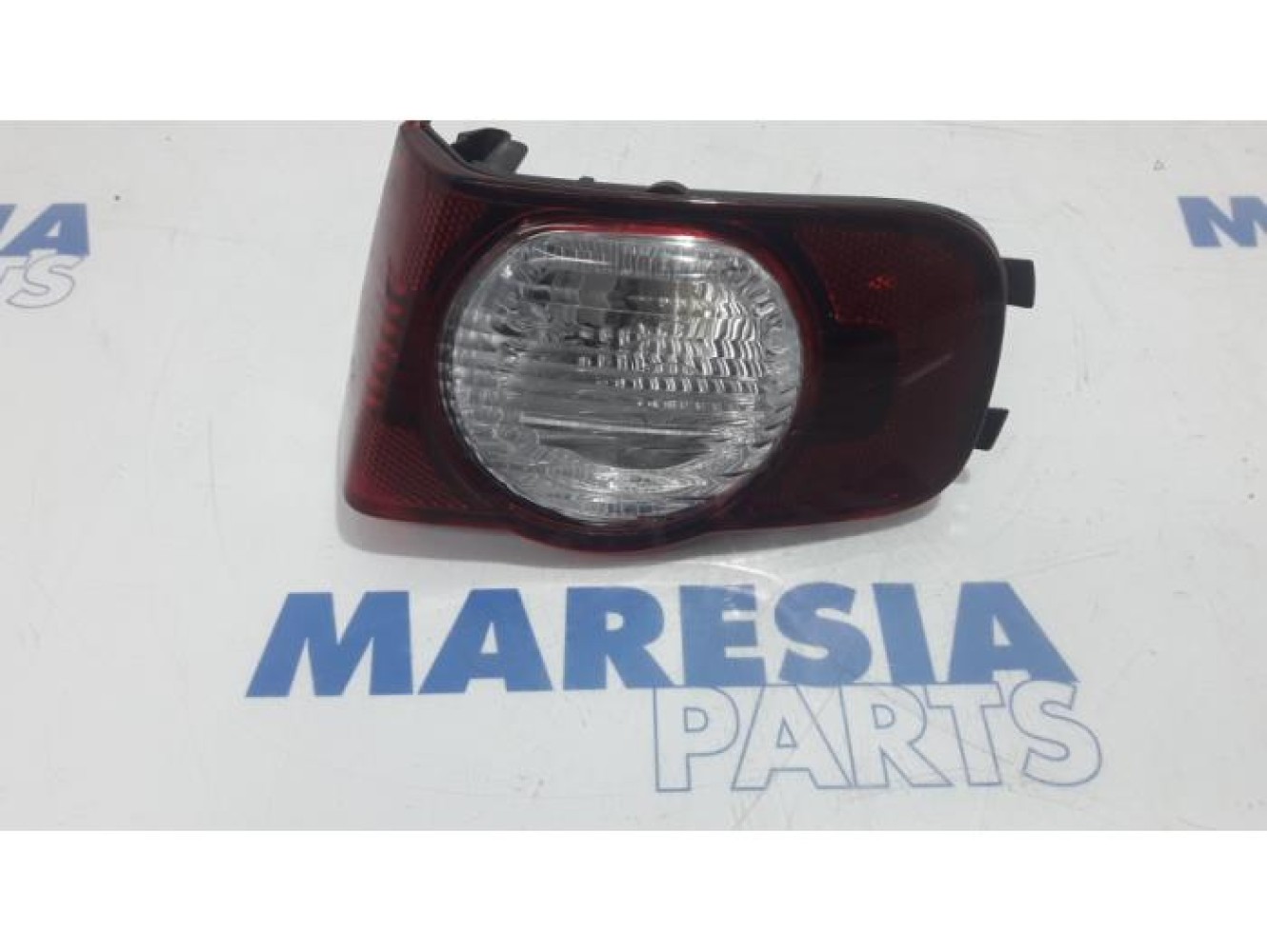 Citroen - C3 Picasso - Rear fog light