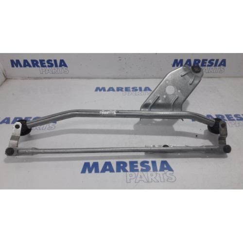 Dacia - Logan - Wiper mechanism