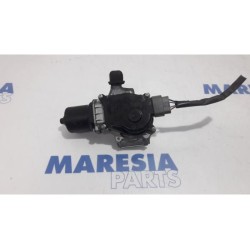 Renault - Captur - Front wiper motor