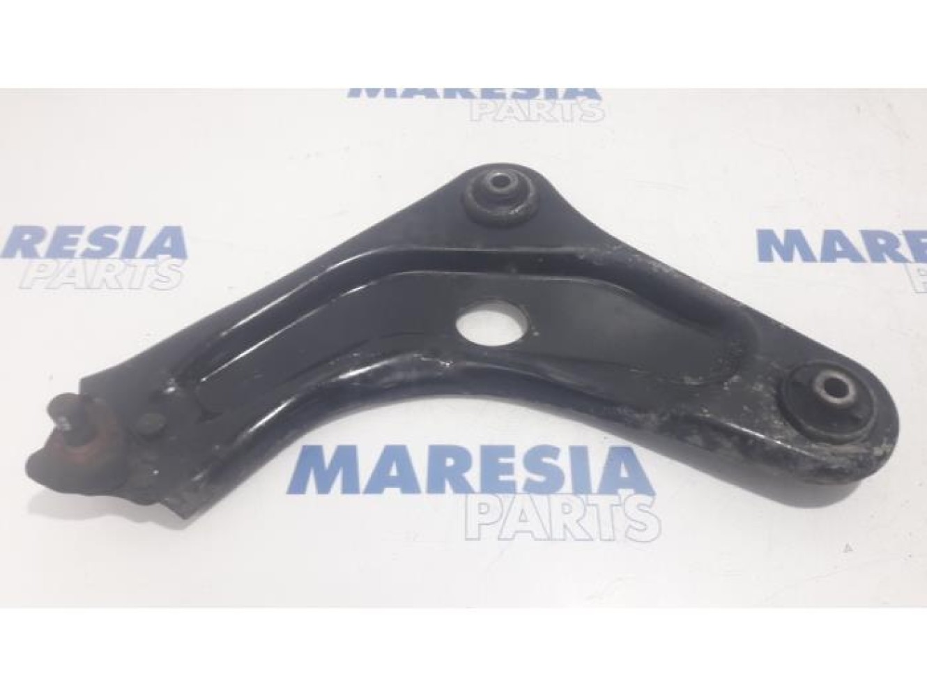 Peugeot - 207 - Front lower wishbone, left