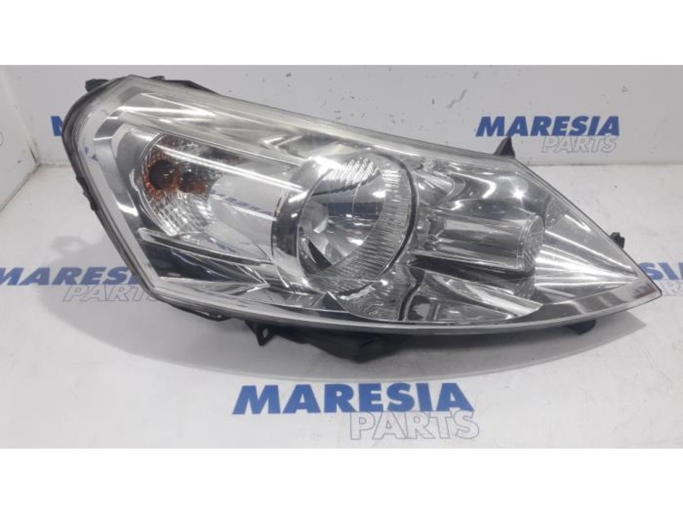 Citroen - Jumpy - Headlight, right