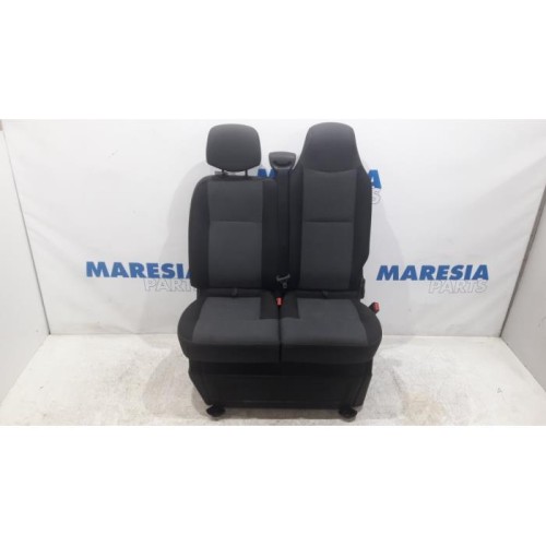 Renault - Master - Double front seat, right