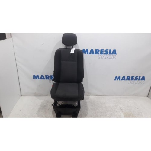 Renault - Master - Seat, left