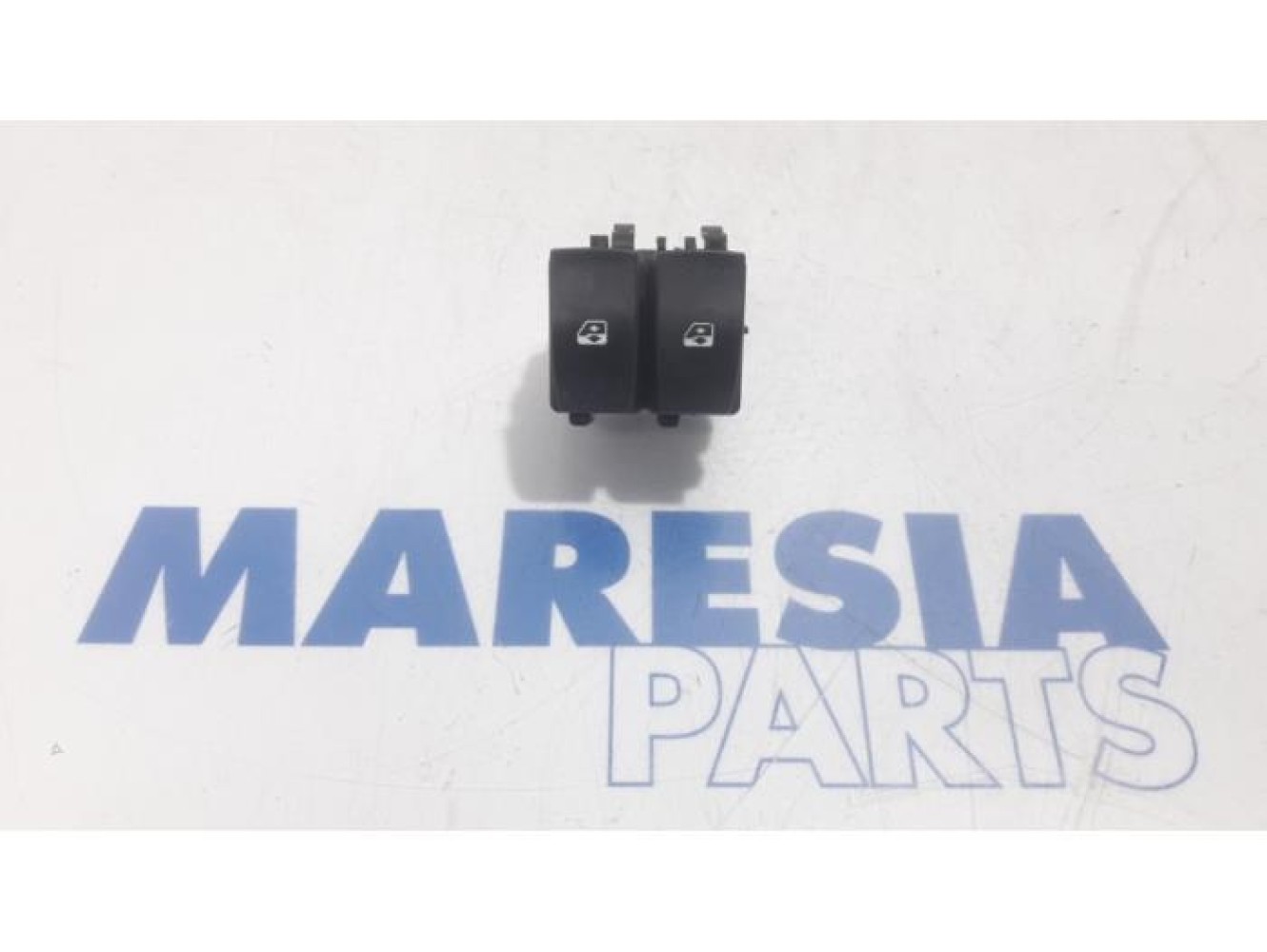 Renault - Master - Multi-functional window switch