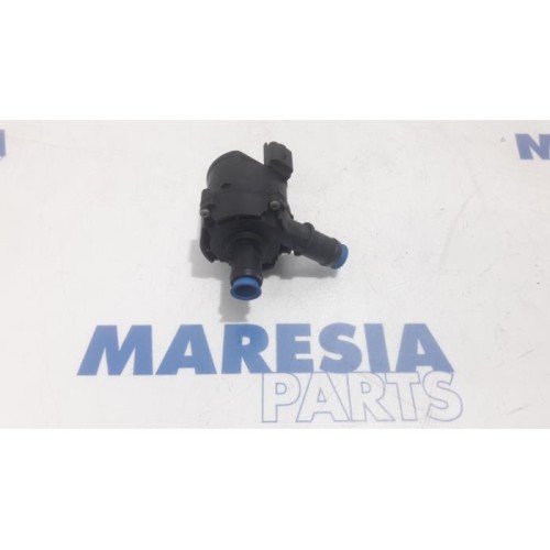 Renault - Master - Water pump