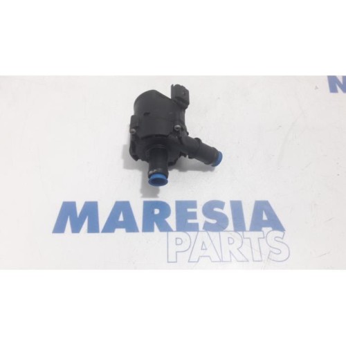 Renault - Master - Water pump