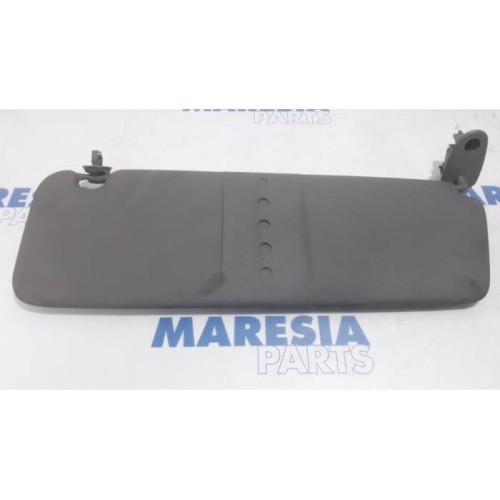 Renault - Master - Sun visor