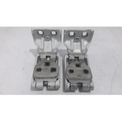 Renault - Master - Rear door hinge, left