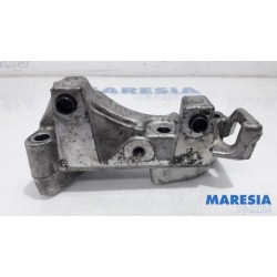 Peugeot - Expert - Engine mount