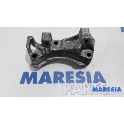 Peugeot - Expert - Engine mount