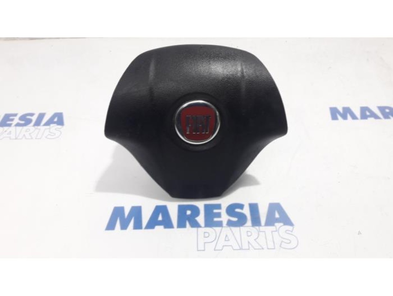 Fiat - Doblo - Left airbag (steering wheel)