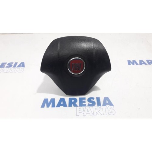 Fiat - Doblo - Left airbag (steering wheel)