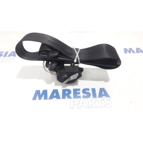 Fiat - Doblo - Front seatbelt, right
