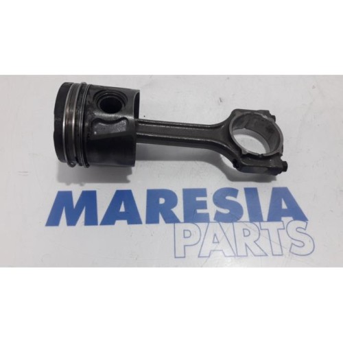 Fiat - Doblo - Piston
